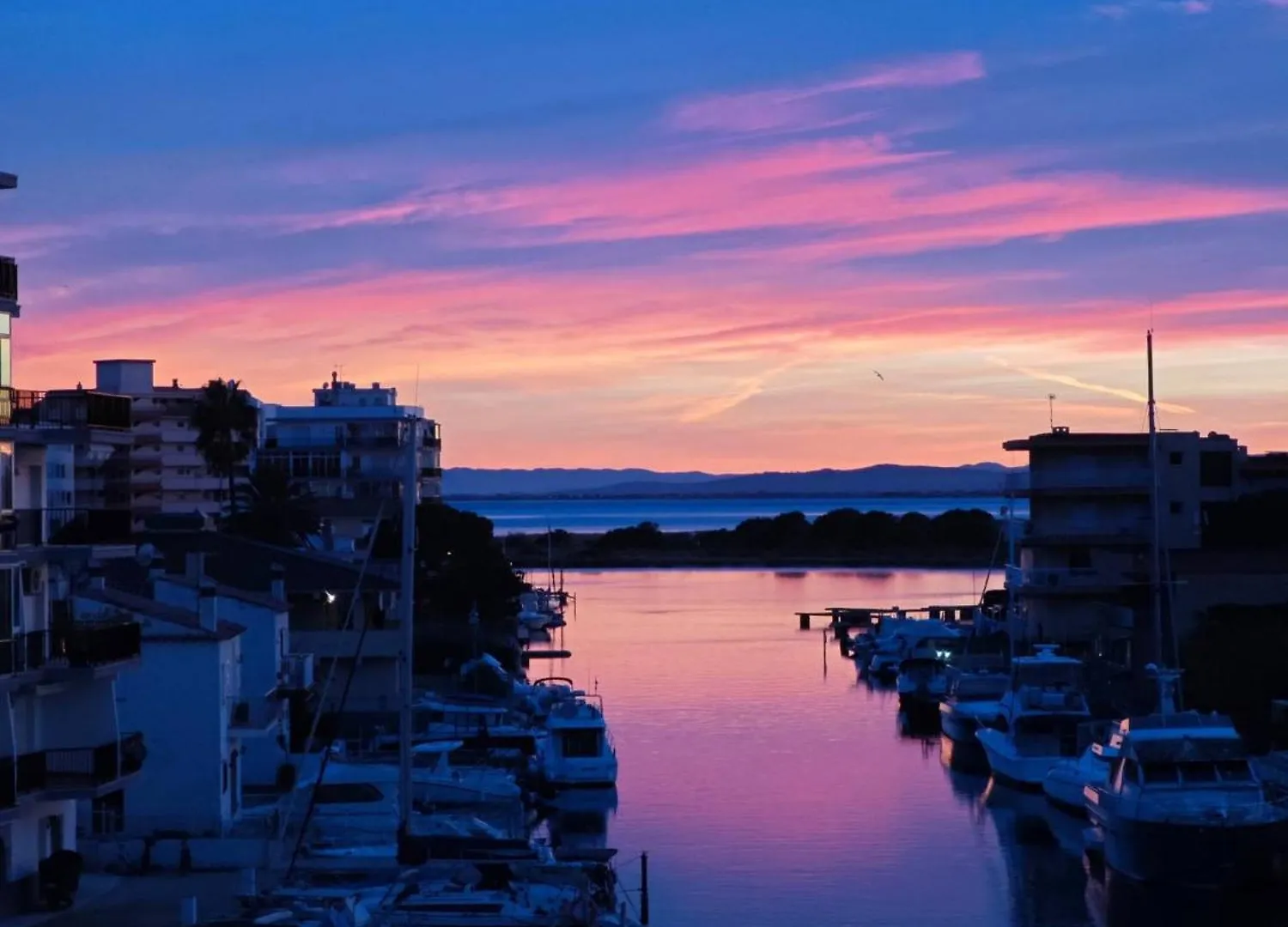 Precioso Apartamento Con Vistas Canal Cerca Playa Av-62 Ρόζες Ισπανία